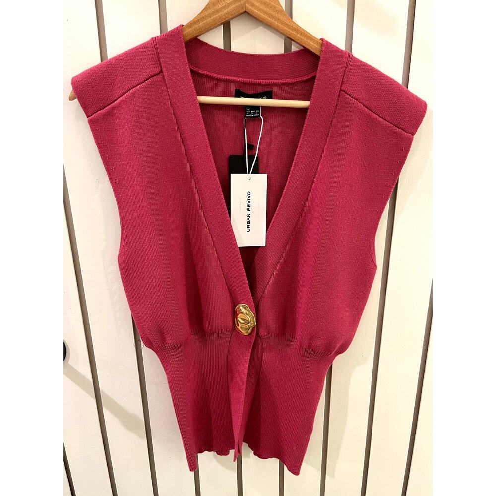 Urban Revivo Blush Sweater Vest with Gold Button